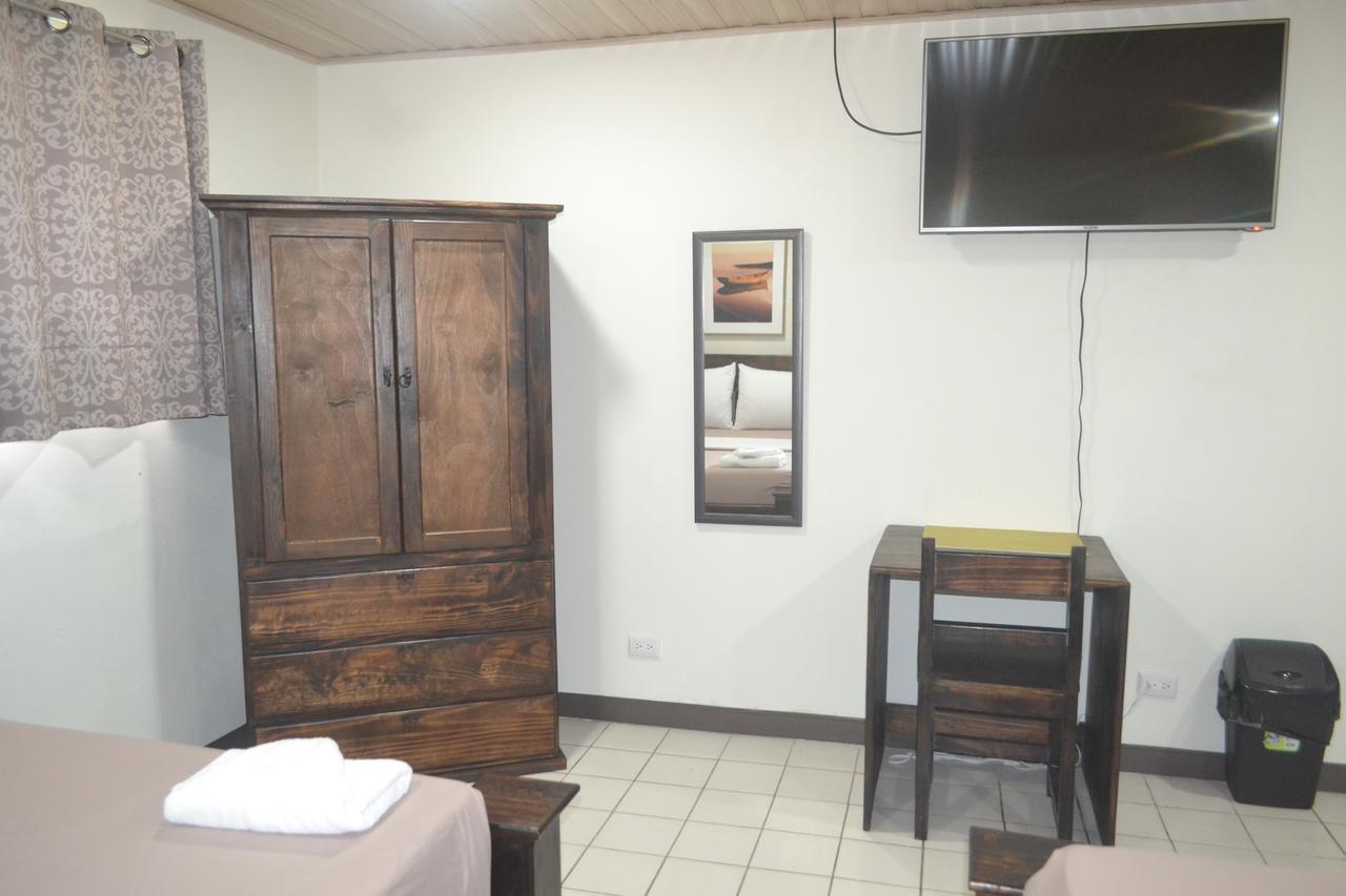 Hotel Don Fito Golfito Buitenkant foto